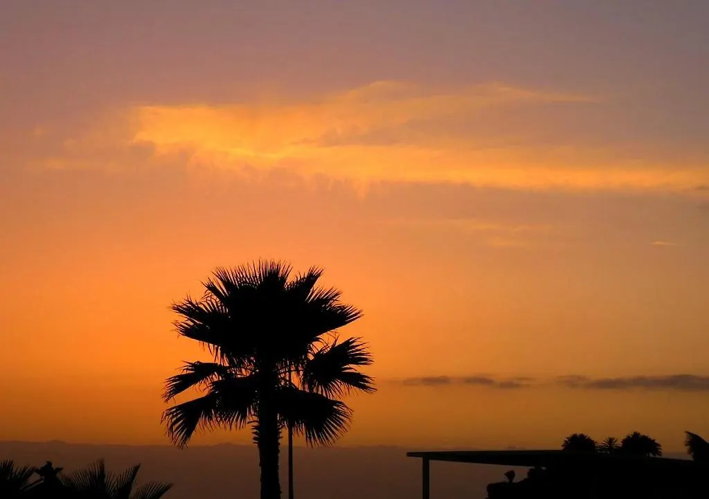 Apartment Beach-Front Tenerife Sth Sea And Pool View Costa Del Silencio Spain