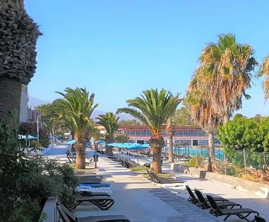 Beach-Front Tenerife Sth Sea And Pool View Costa Del Silencio Apartment